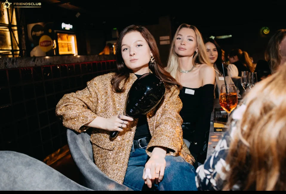 Вечеринка музыкальных и настольных игр FriendsClub