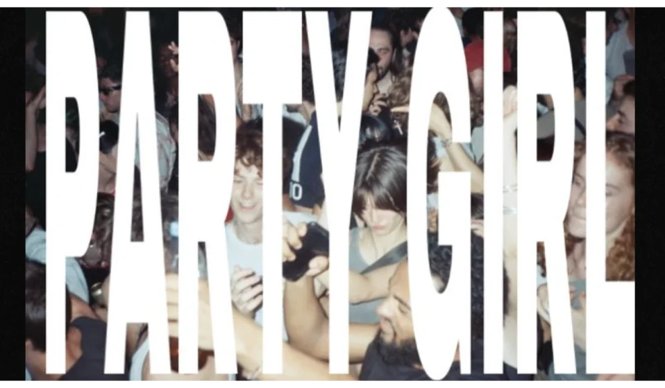 PARTY GIRL
