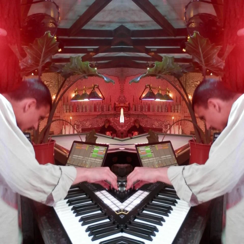 YOUNG BLOOD: Open deck