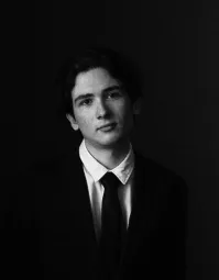 Зимний фестиваль Pianissimo. Сольный концерт Алихан Кундухов в Большом петергофском дворце