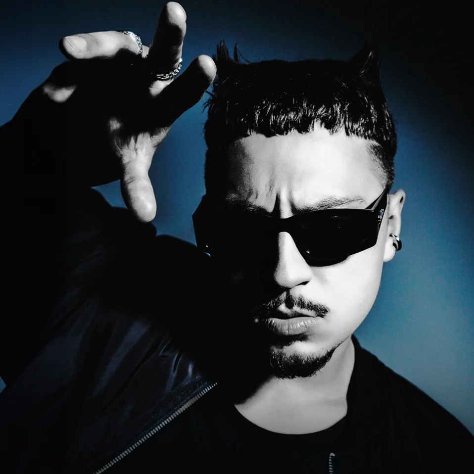 Sqwoz Bab. Out of Bounds