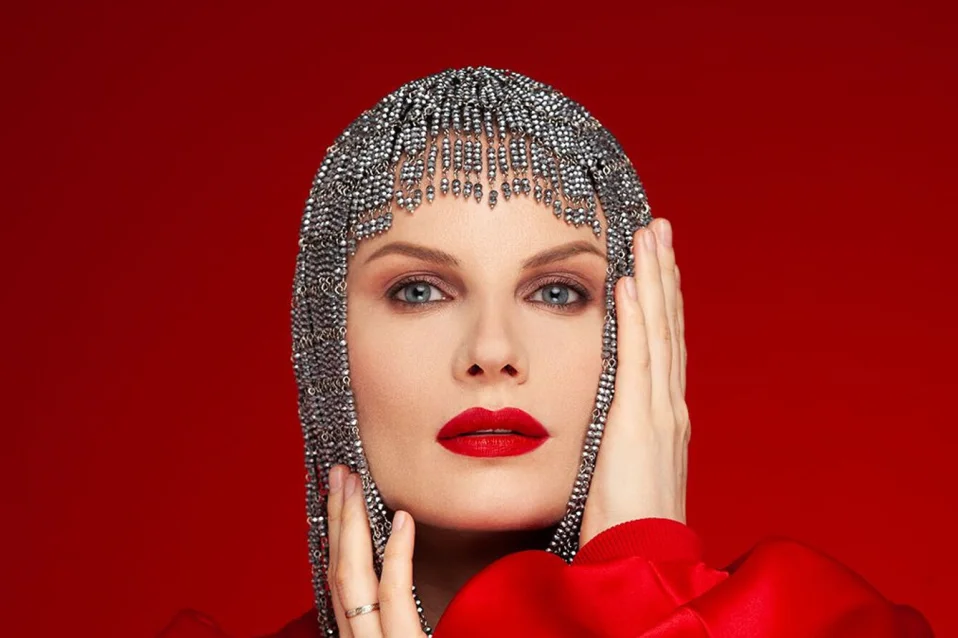 Ева Власова