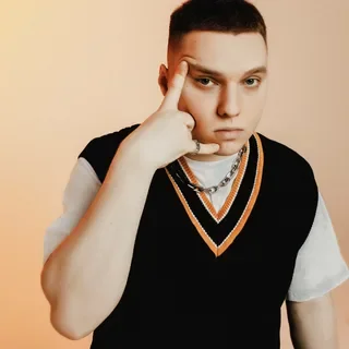 By Индия